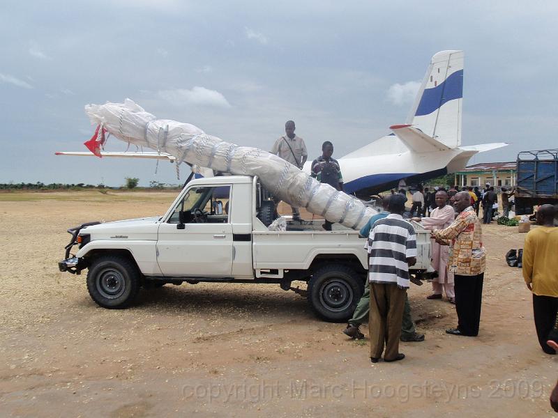 Our kayak arrives in Lodja.jpg